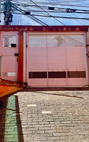 Casa à venda com 160m², 3 quartos e 4 vagasGaragem