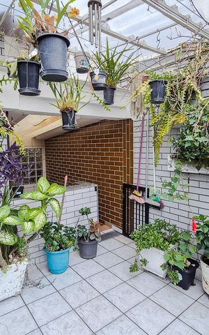 Casa à venda com 195m², 3 quartos e 1 vaga Casa à venda com 195m², 3 quartos e 1 vagaQuintal