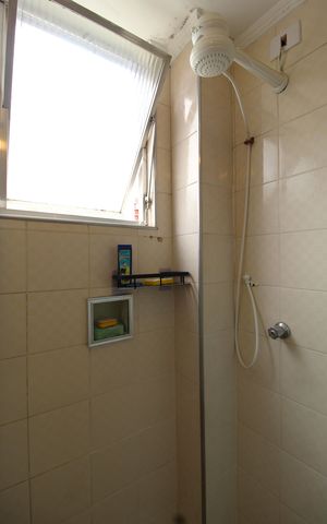 Apartamento à venda com 76m², 3 quartos e sem vagaBanheiro