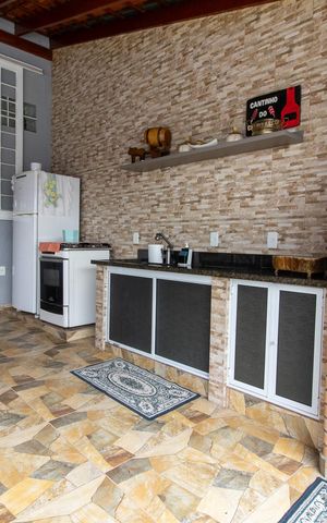 Casa à venda com 94m², 2 quartos e 2 vagas Casa à venda com 94m², 2 quartos e 2 vagasÁrea externa