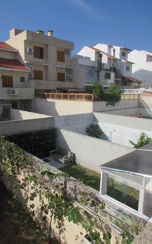 Casa à venda com 122m², 2 quartos e 1 vaga Casa à venda com 122m², 2 quartos e 1 vagaVista