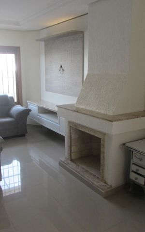 Casa à venda com 122m², 2 quartos e 1 vaga Casa à venda com 122m², 2 quartos e 1 vagaSala
