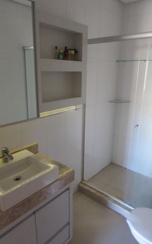 Casa à venda com 122m², 2 quartos e 1 vaga Casa à venda com 122m², 2 quartos e 1 vagaBruno