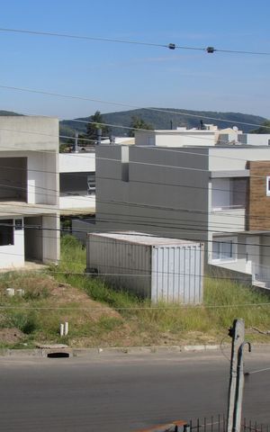 Casa à venda com 122m², 2 quartos e 1 vaga Casa à venda com 122m², 2 quartos e 1 vagaVista