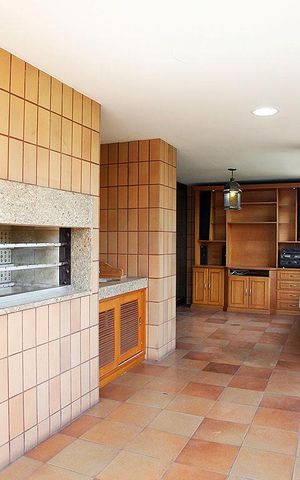 Apartamento para alugar com 170m², 3 quartos e 2 vagasSacada com Churrasqueira