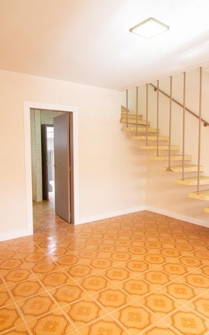 Casa para alugar com 116m², 2 quartos e 2 vagas Casa para alugar com 116m², 2 quartos e 2 vagasSala