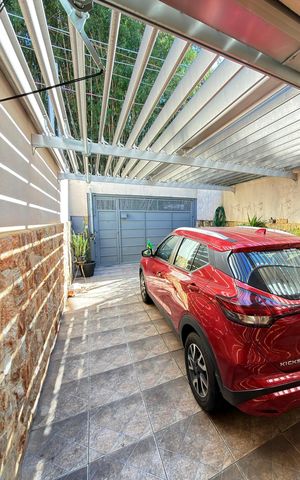 Casa à venda com 142m², 3 quartos e 2 vagas