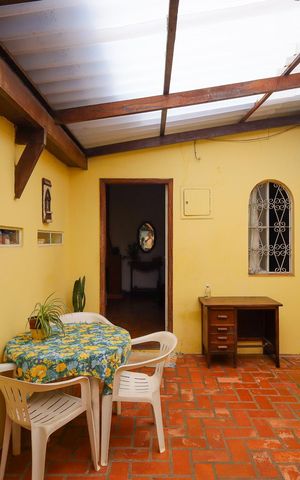 Casa à venda com 200m², 2 quartos e 1 vaga Casa à venda com 200m², 2 quartos e 1 vagaQuintal