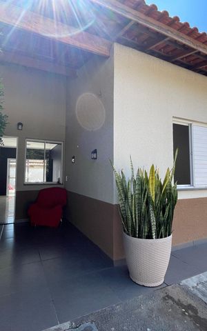 Casa de condomínio para alugar com 128m², 2 quartos e 2 vagas Casa de condomínio para alugar com 128m², 2 quartos e 2 vagasFachada