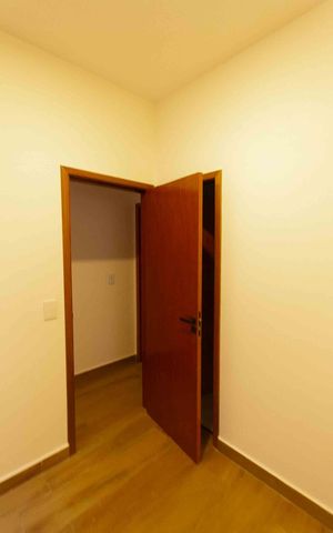 Casa para alugar com 140m², 3 quartos e 4 vagas Casa para alugar com 140m², 3 quartos e 4 vagasQuarto 02