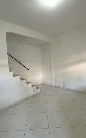 Casa para alugar com 305m², 3 quartos e 1 vagaSala