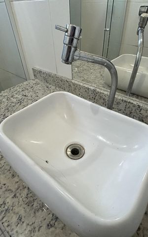 Casa para alugar com 305m², 3 quartos e 1 vagaBanheiro da Suíte