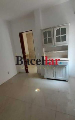 Casa à venda com 150m², 4 quartos e sem vaga
