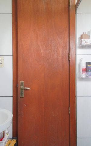 Casa à venda com 80m², 2 quartos e 2 vagasBanheiro