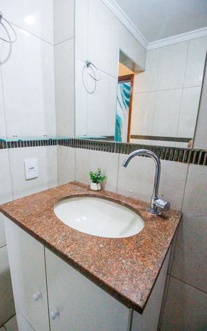 Casa à venda com 120m², 2 quartos e 2 vagasBanheiro