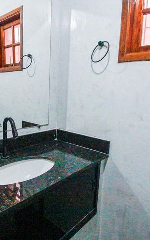 Casa à venda com 120m², 2 quartos e 2 vagasBanheiro da Suíte