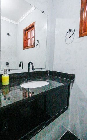 Casa à venda com 120m², 2 quartos e 2 vagasBanheiro da Suíte
