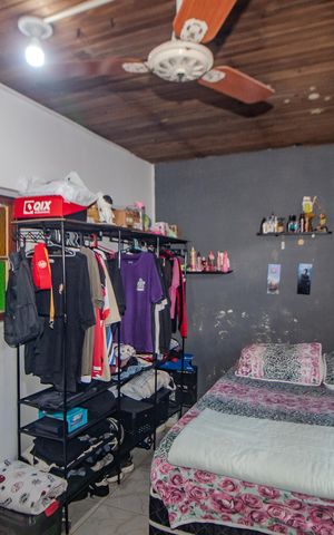 Casa à venda com 467m², 3 quartos e 2 vagas Casa à venda com 467m², 3 quartos e 2 vagasQuarto 3