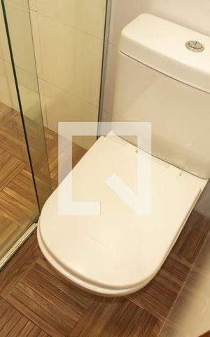 Casa à venda com 360m², 4 quartos e 2 vagas Casa à venda com 360m², 4 quartos e 2 vagasCasa 2