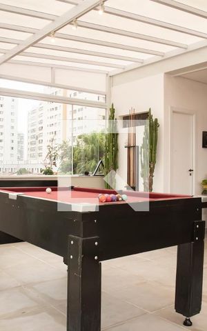Casa à venda com 360m², 4 quartos e 2 vagas Casa à venda com 360m², 4 quartos e 2 vagasÁrea externa