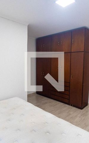 Casa à venda com 360m², 4 quartos e 2 vagas Casa à venda com 360m², 4 quartos e 2 vagasCasa 1