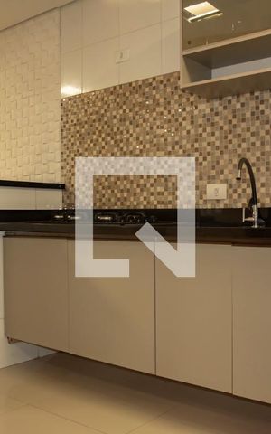 Casa à venda com 360m², 4 quartos e 2 vagas Casa à venda com 360m², 4 quartos e 2 vagasCasa 2