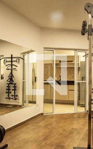 Casa à venda com 360m², 4 quartos e 2 vagas Casa à venda com 360m², 4 quartos e 2 vagasÁrea externa