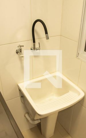Casa à venda com 360m², 4 quartos e 2 vagas Casa à venda com 360m², 4 quartos e 2 vagasCasa 2