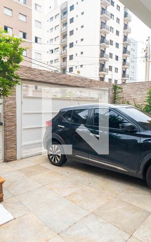 Casa à venda com 360m², 4 quartos e 2 vagas Casa à venda com 360m², 4 quartos e 2 vagasGagarem