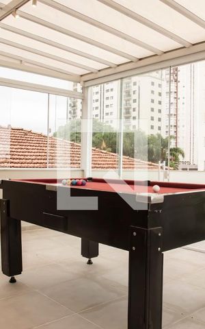 Casa à venda com 360m², 4 quartos e 2 vagas Casa à venda com 360m², 4 quartos e 2 vagasÁrea externa