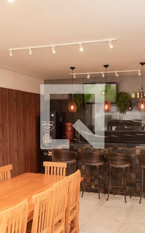 Casa à venda com 360m², 4 quartos e 2 vagas Casa à venda com 360m², 4 quartos e 2 vagasÁrea externa