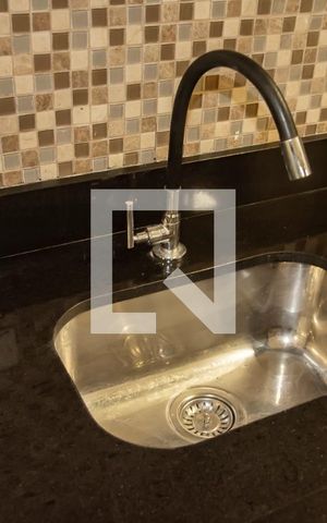 Casa à venda com 360m², 4 quartos e 2 vagas Casa à venda com 360m², 4 quartos e 2 vagasCasa 2