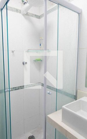 Casa à venda com 360m², 4 quartos e 2 vagas Casa à venda com 360m², 4 quartos e 2 vagasCasa 1