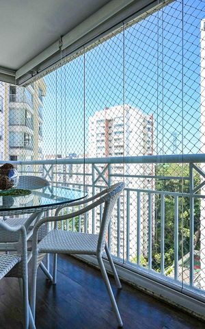 Apartamento à venda com 87m², 3 quartos e 2 vagasVaranda