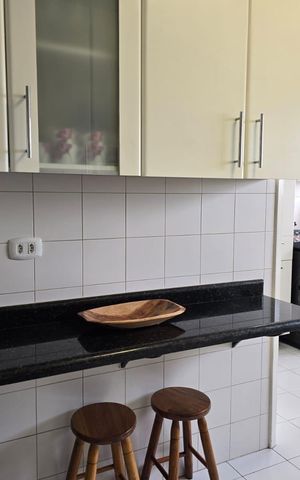 Apartamento à venda com 75m², 2 quartos e 2 vagasCozinha 