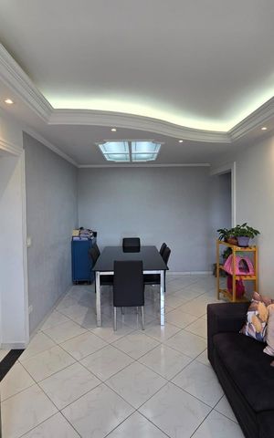Apartamento à venda com 75m², 2 quartos e 2 vagasSala 