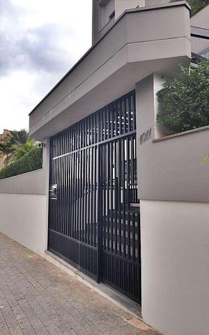 Apartamento à venda com 128m², 3 quartos e 2 vagasFachada