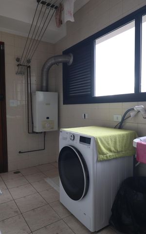 Apartamento à venda com 128m², 3 quartos e 2 vagasÁrea de Serviço
