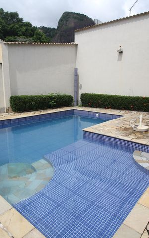 Casa de condomínio para alugar com 600m², 6 quartos e 4 vagasPiscina