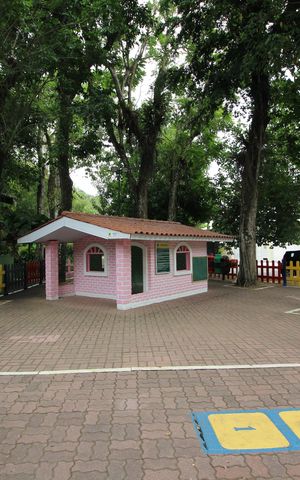 Casa de condomínio para alugar com 600m², 6 quartos e 4 vagasPlayground