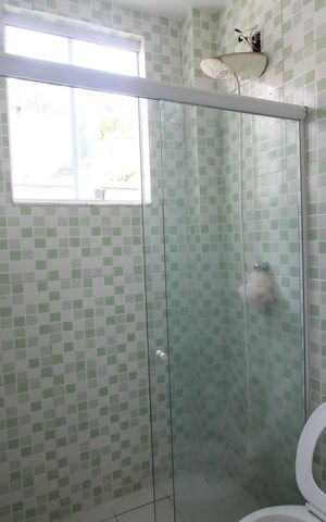 Casa de condomínio para alugar com 600m², 6 quartos e 4 vagasBanheiro de Serviço