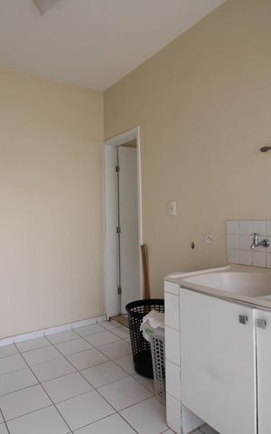 Casa de condomínio para alugar com 600m², 6 quartos e 4 vagasÁrea de Serviço