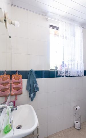 Casa à venda com 251m², 3 quartos e 4 vagasBanheiro Suíte 1