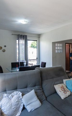 Casa à venda com 251m², 3 quartos e 4 vagasSala