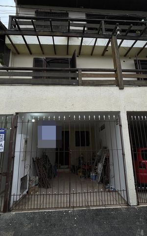 Casa para alugar com 110m², 2 quartos e sem vaga Casa para alugar com 110m², 2 quartos e sem vagaFachada