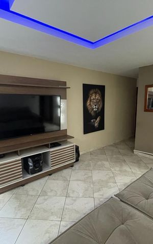 Apartamento para alugar com 100m², 3 quartos e 1 vaga Apartamento para alugar com 100m², 3 quartos e 1 vagaSala