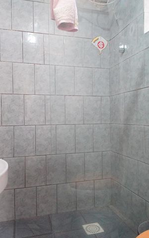 Casa à venda com 300m², 3 quartos e 2 vagasBanheiro 2