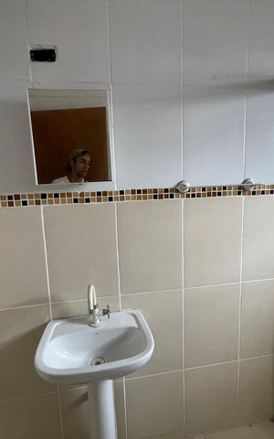 Casa para alugar com 152m², 3 quartos e 2 vagas Casa para alugar com 152m², 3 quartos e 2 vagasBanheiro 1