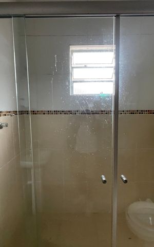 Casa para alugar com 152m², 3 quartos e 2 vagas Casa para alugar com 152m², 3 quartos e 2 vagasBanheiro 1
