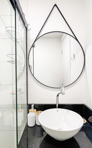 Apartamento à venda com 35m², 2 quartos e sem vaga Apartamento à venda com 35m², 2 quartos e sem vagaBanheiro